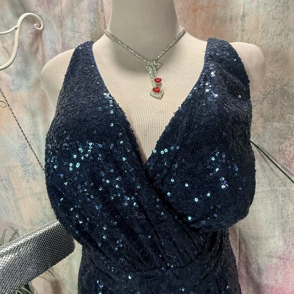 📌David's Bridal Sequin Navy Empire Waistline Bridesmaid - Formal  - Prom Dress - Picture 3 of 16